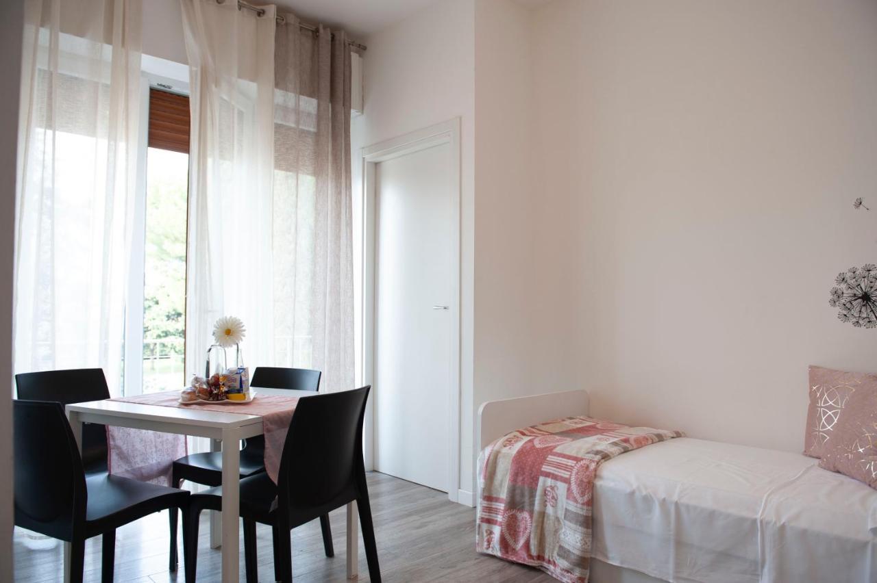 Bed Da Anna Hotel Peschiera del Garda Ngoại thất bức ảnh