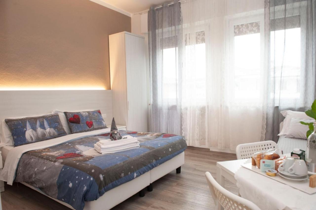 Bed Da Anna Hotel Peschiera del Garda Ngoại thất bức ảnh